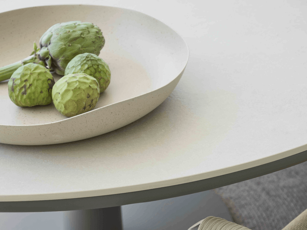 Apple_Bee_Bora_Bora_Taupe_LowDining_detail