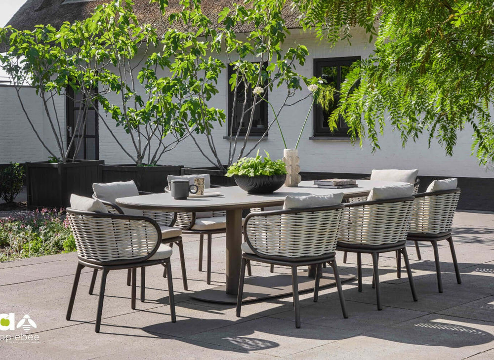 Apple_Bee_PineKey_Bronze_280 cm tuinset 9 delig