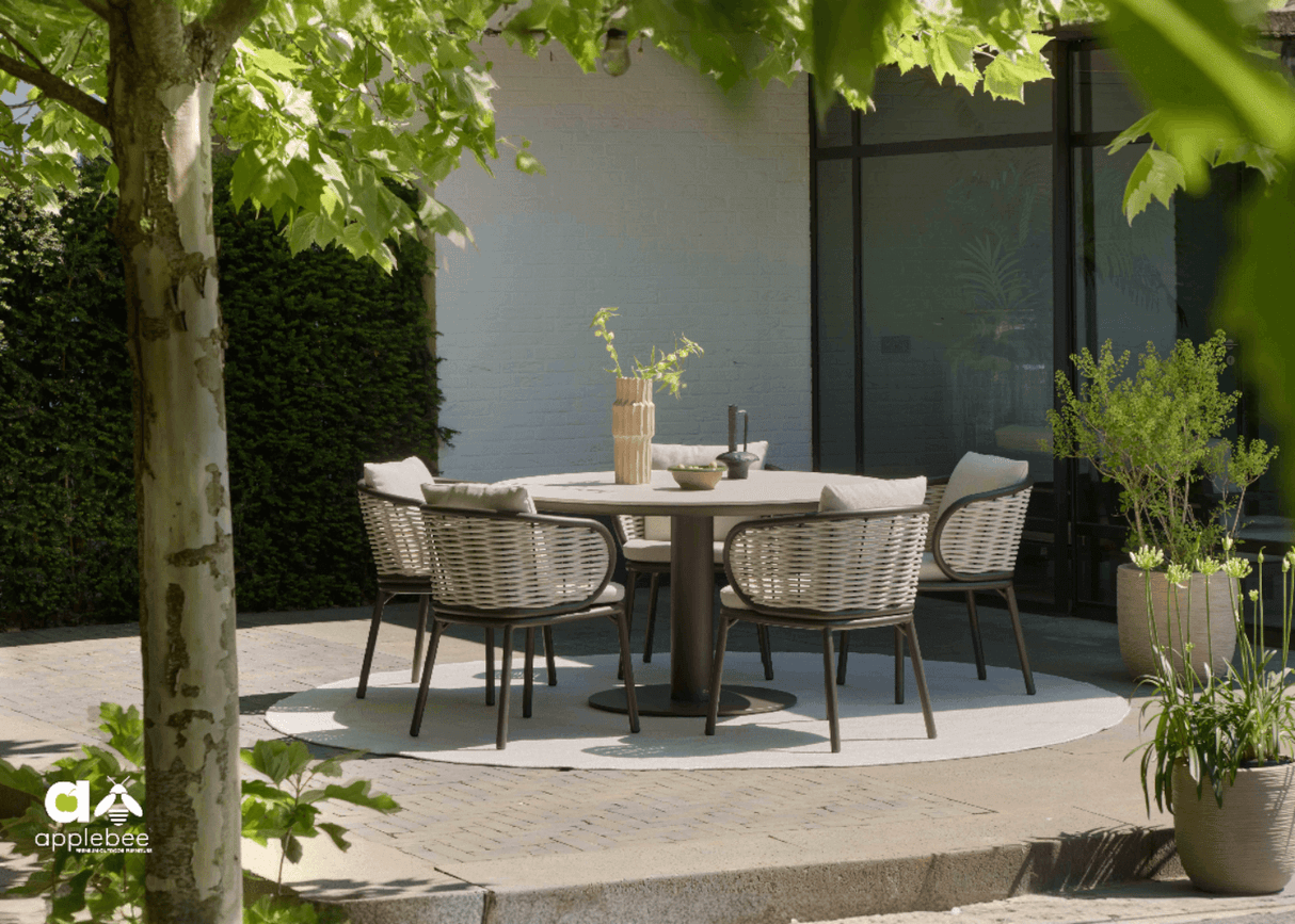 Apple Bee pine key bronze diningset