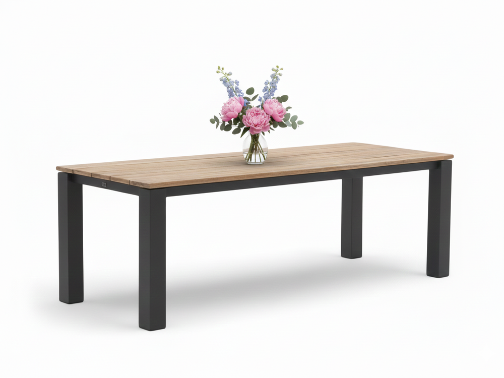 Belito Luuk tafel 240