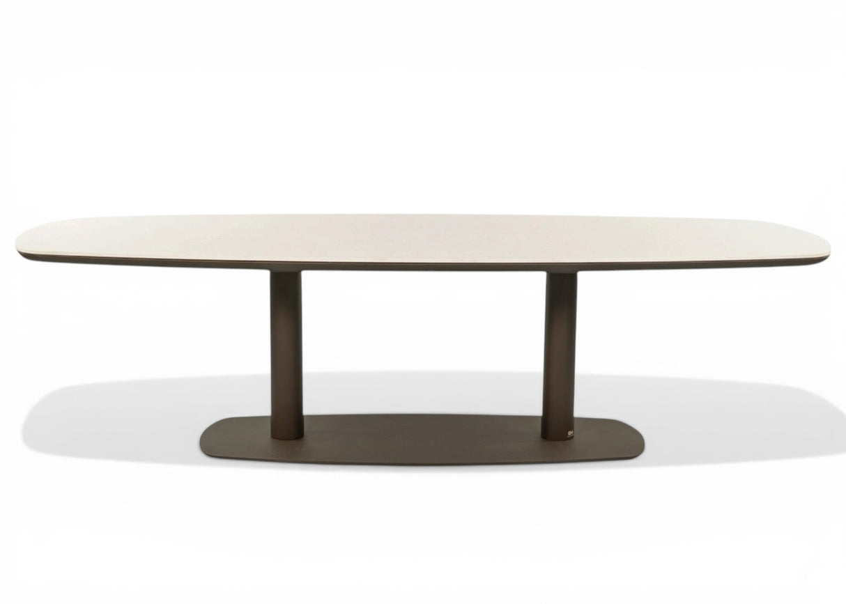 Apple Bee Pine Key Bronze Diningset – 280 cm – Melville & 8 Stoelen