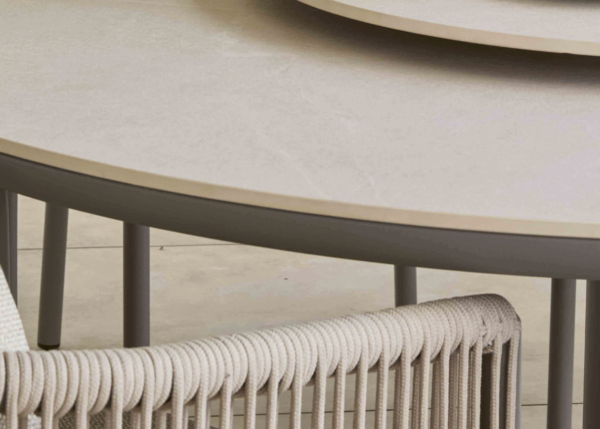 Apple Bee Bora Bora | Zanzibar Low Dining set | Sintered Stone 220cm | 5 Delig