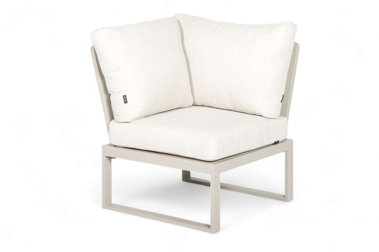 Lotte taupe hoekstuk vooraanzicht