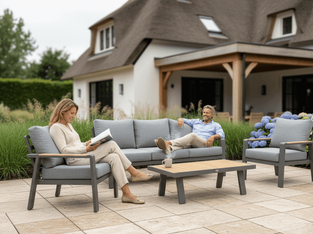 Sfeerfoto_Birmingham_Antraciet_in_Gooische_tuin