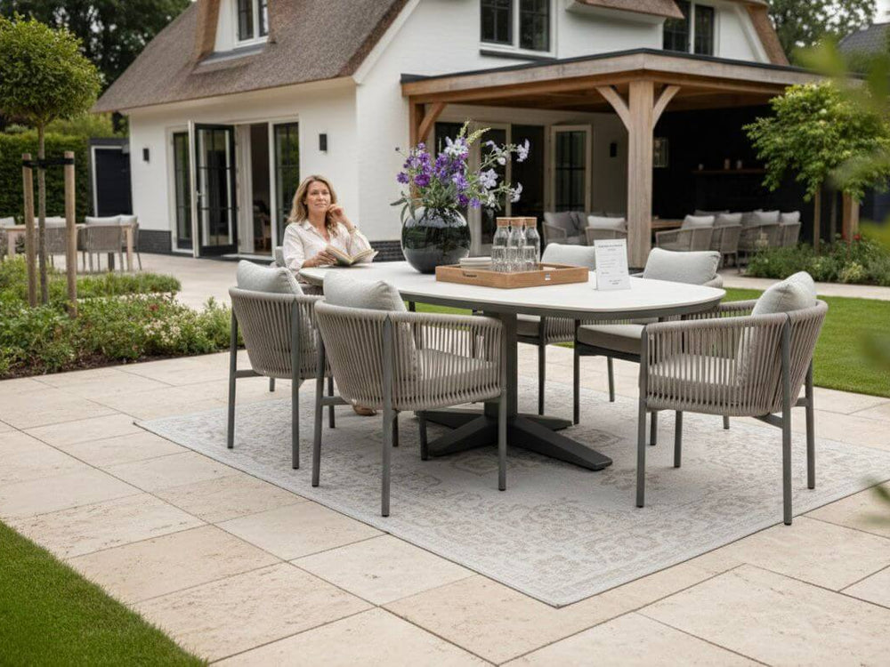 Zanzibar 220 cm taupe sfeerbeeld in tuinset